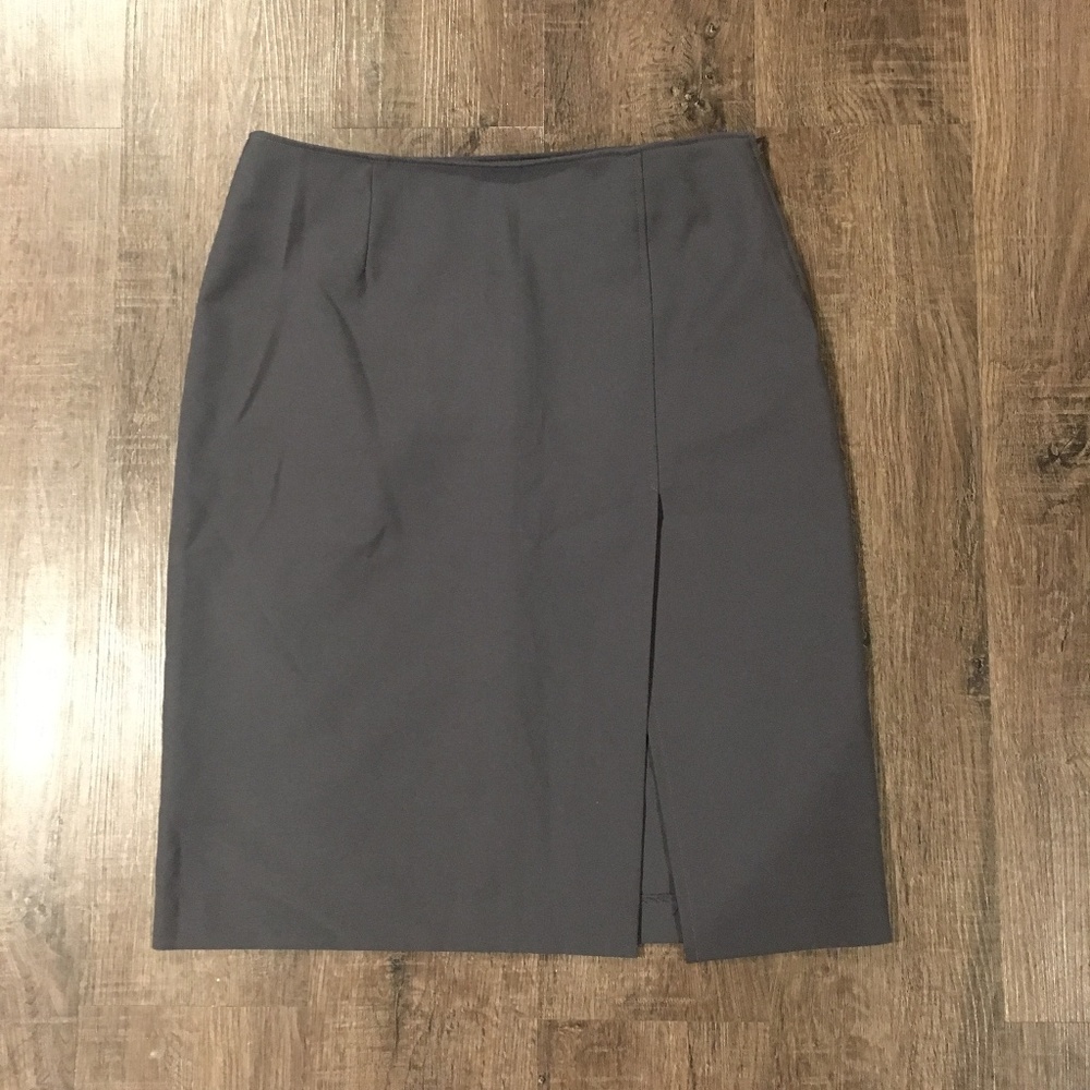 🔥5/$30 SALE!🔥 United Colors of Benetton Skirt